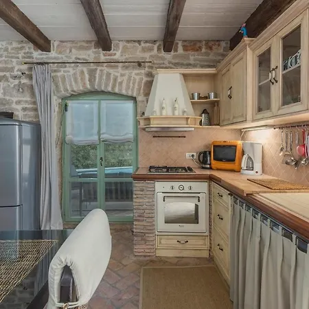 Charming Stone Pakich With Private Pool * Jakici