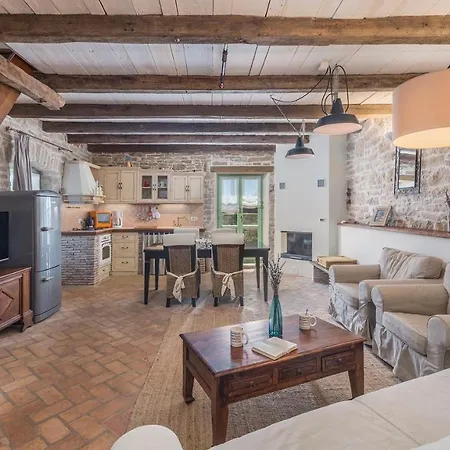 Charming Stone Pakich With Private Pool Jakici